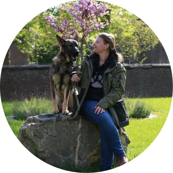 Sarah Senses mit Hund